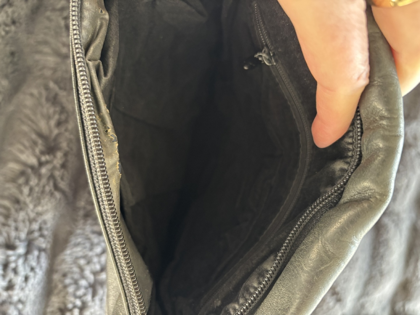 Black Leather Crossbody Bag - photo 5