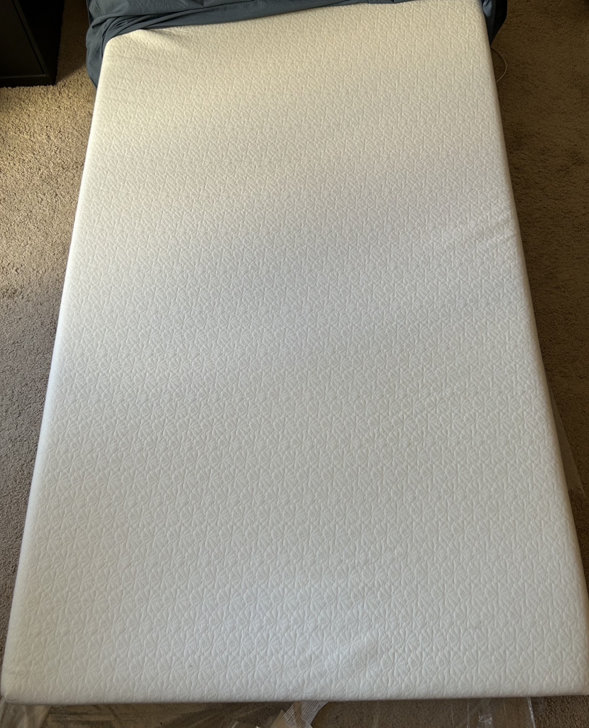 Twin Mattress with bedsheet and comforter