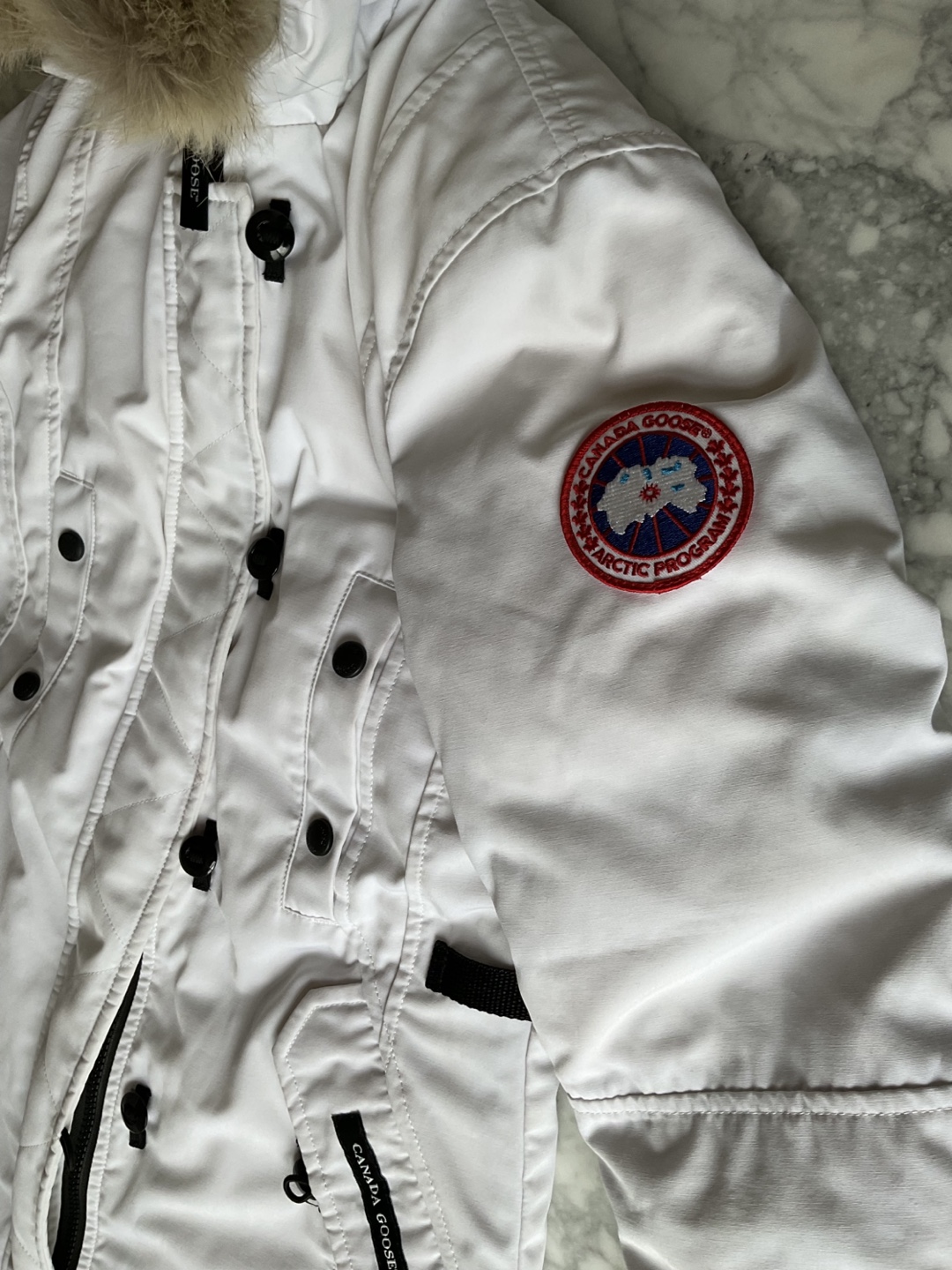 Canada Goose Women's White Parka - photo 5