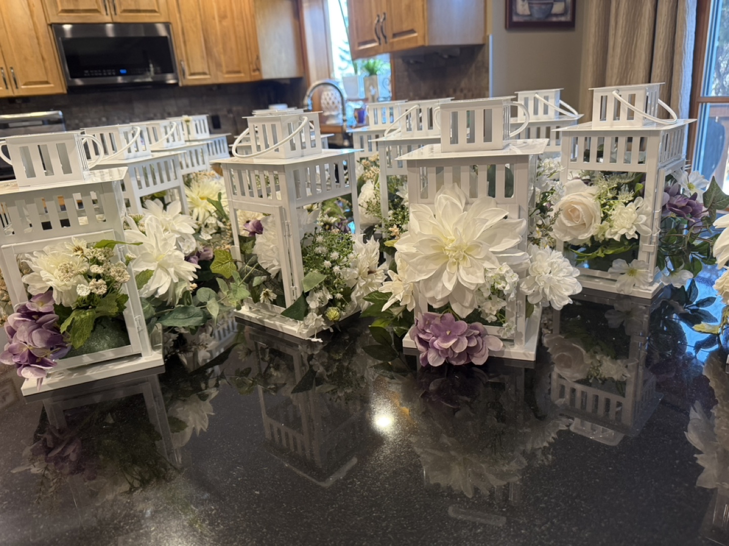 Set of 13 White Metal Lanterns with Artificial Flowers - photo 4