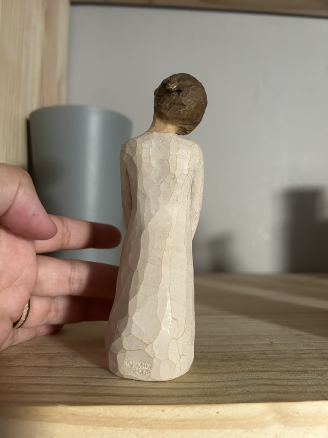 Willow Tree Figurine - Woman with Gift - photo 3