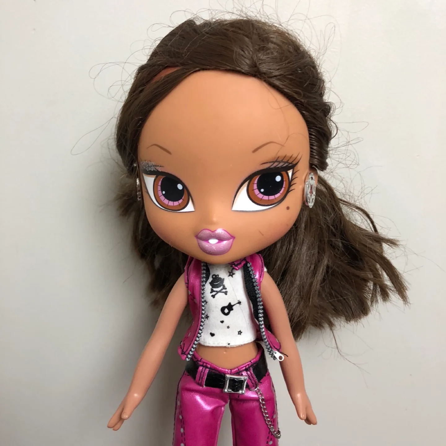 Bratz Big Kids Music Stars 14" Yasmin Doll image indicator(2)