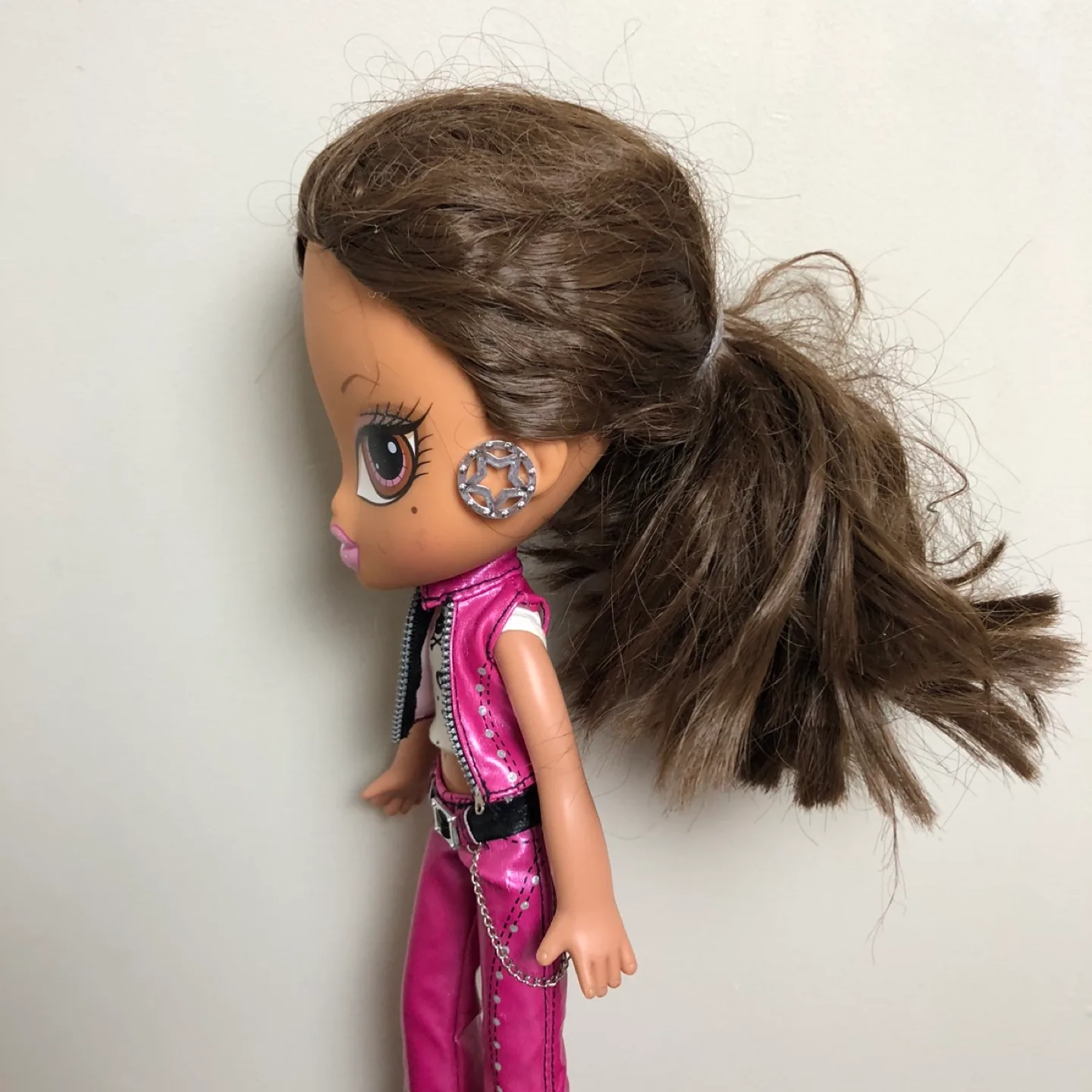 Bratz Big Kids Music Stars 14" Yasmin Doll image indicator(4)