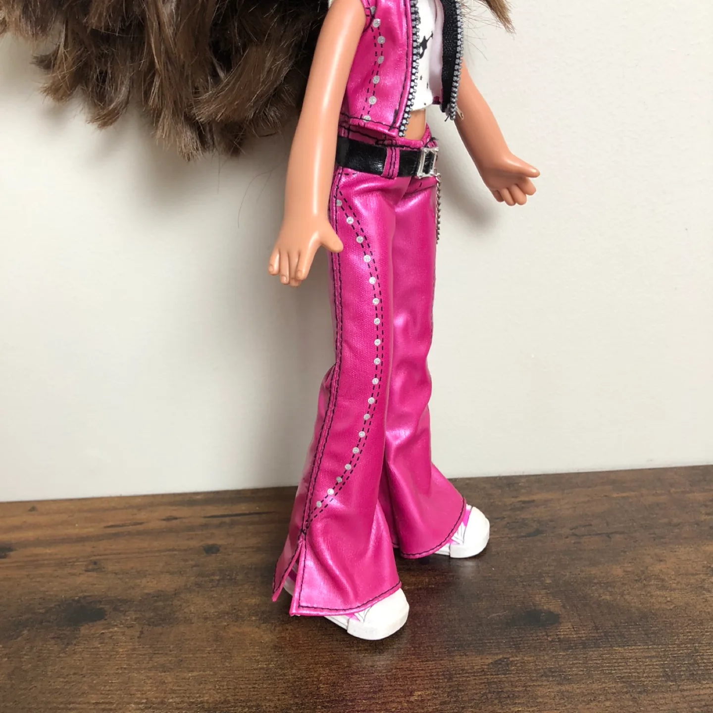 Bratz Big Kids Music Stars 14" Yasmin Doll image indicator(9)