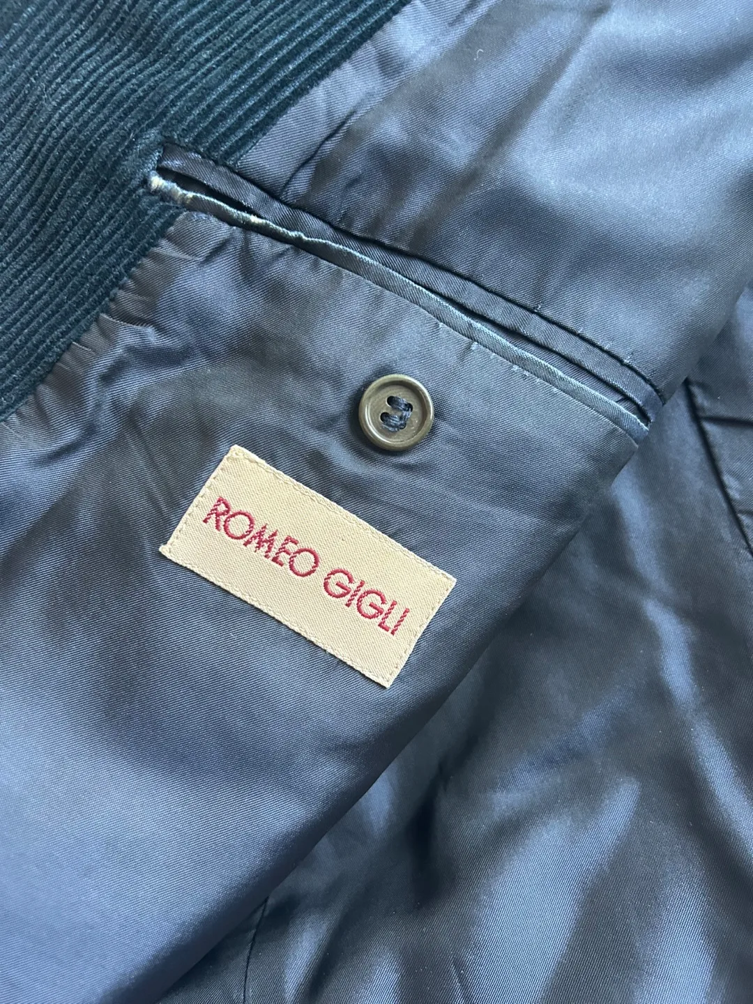 Romeo Gigli Black Corduroy Double-Breasted Blazer image indicator(2)