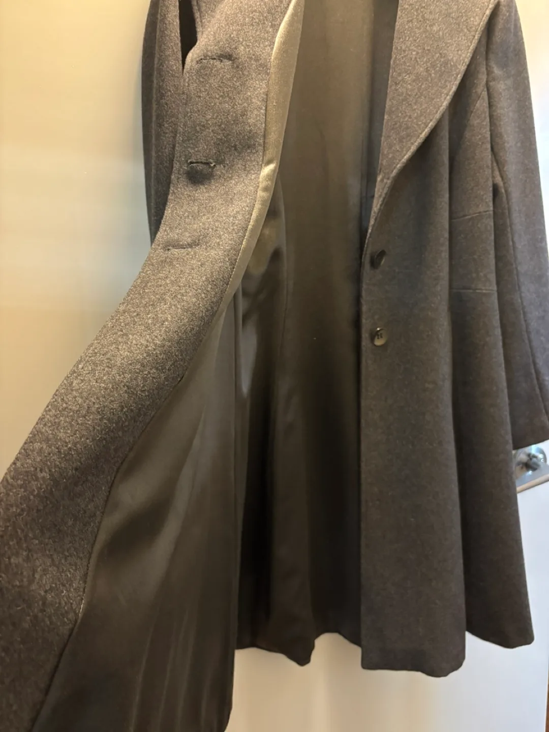 Le Chateau Women's Grey Wool Coat - Size M image indicator(3)