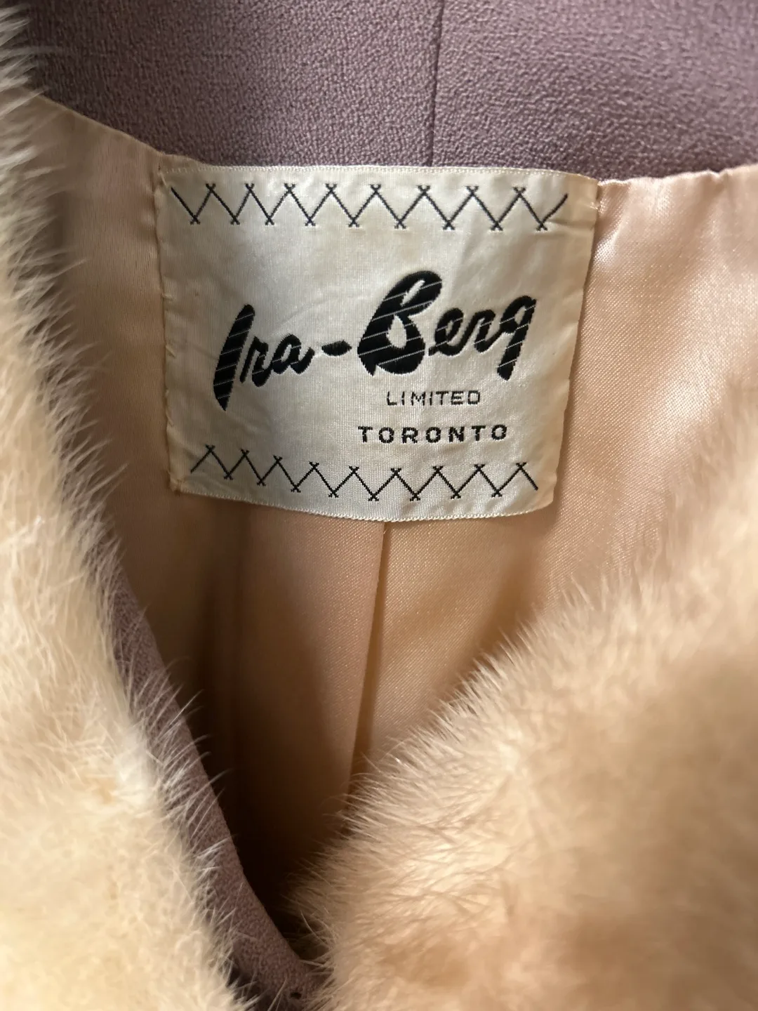 Vintage Ira-Berg Limited Toronto Jacket with Fur Collar image indicator(3)