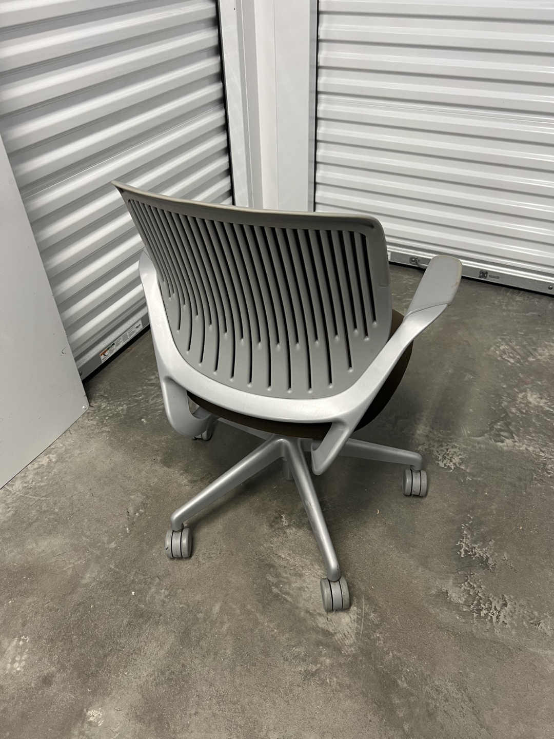 Used Office Chair Brown Fabric & Silver Frame Steelcase - photo 2