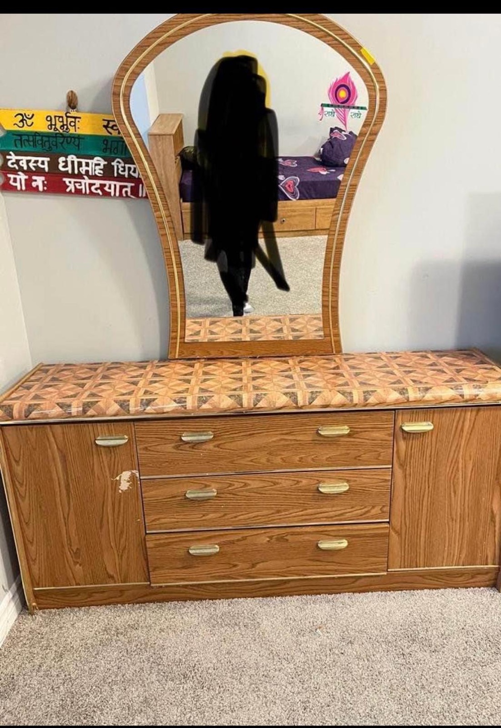 Vanity dresser with mirror