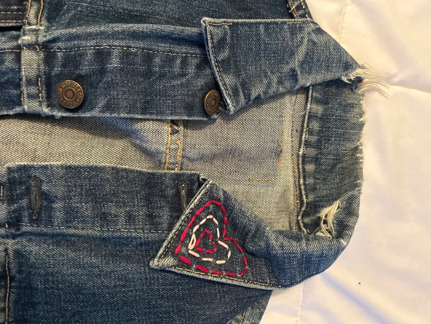 Vintage Levi's Denim Jacket with Embroidery image indicator(3)