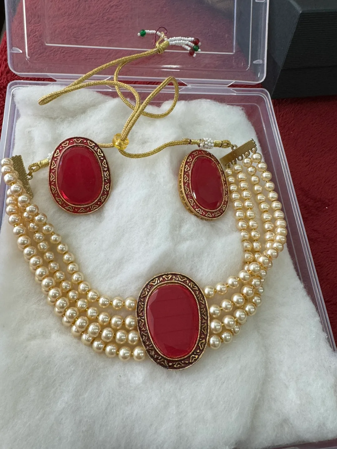 Gorgeous Pearl Necklace Set with Red Stone Accents image indicator(2)