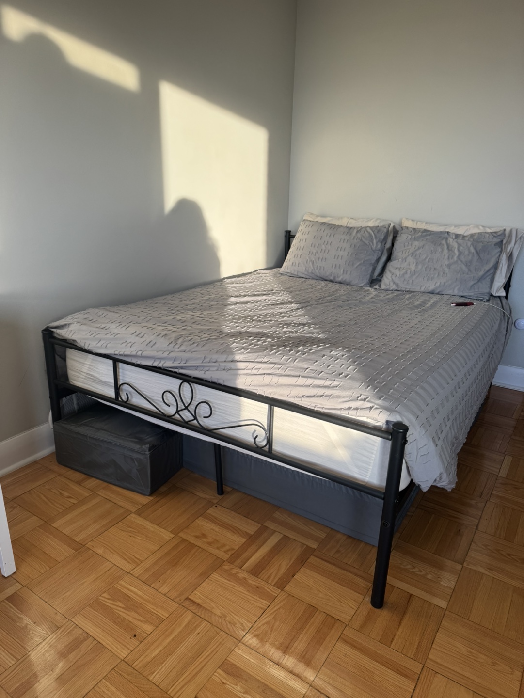 Ikea Black Metal Queen Size Bed Frame - photo 2