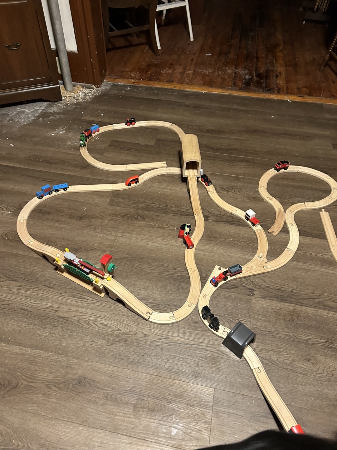 Large Wooden Train Set with Multiple Cars and Accessories - photo 4