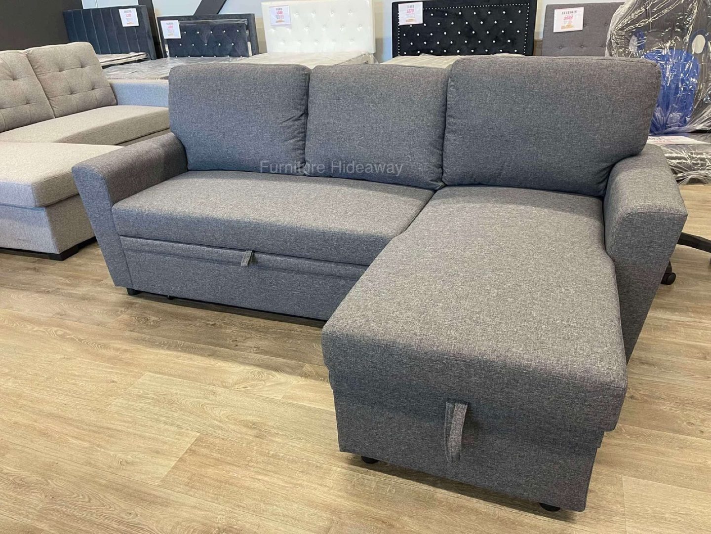 BACK IN STOCK❗️SLEEPER SOFA REVERSIBLE CHAISE