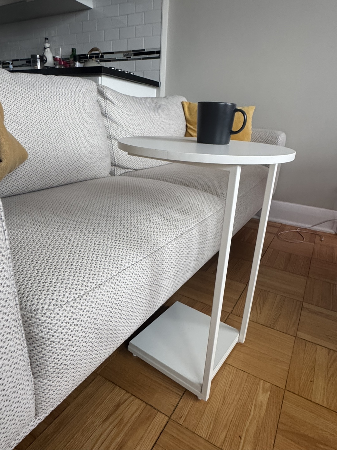White Round Side Table - photo 2