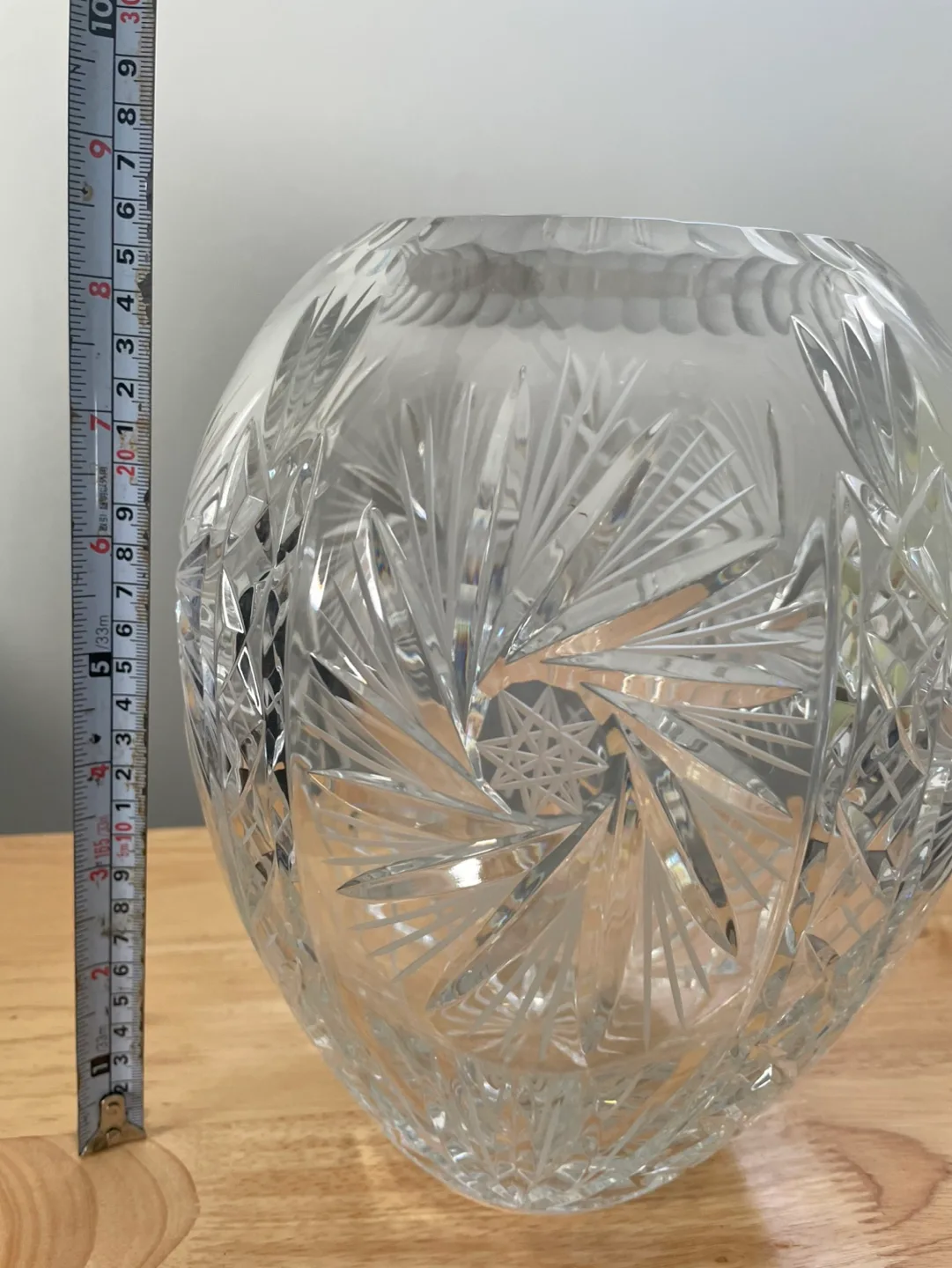 Crystal cut glass vase image indicator(3)