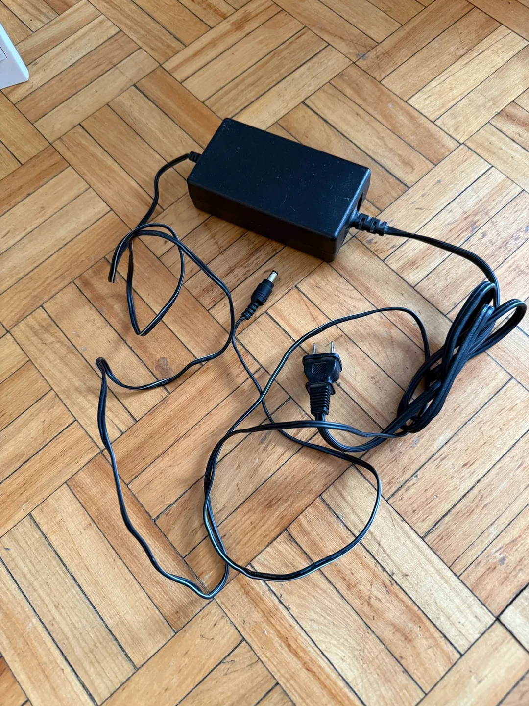 Electronics - FREE (Message me and tell me which one you want) image indicator(2)