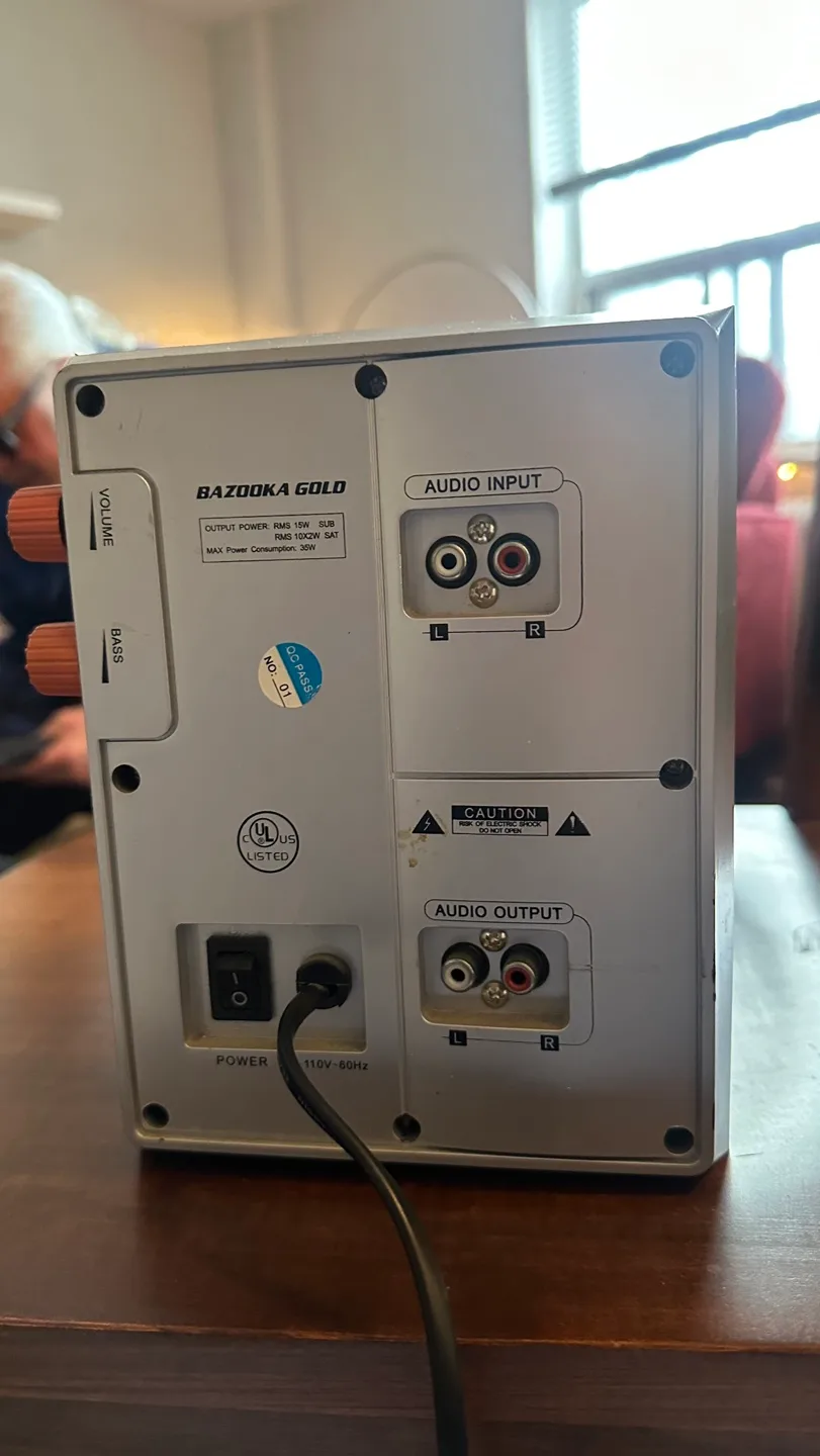 Bazooka Gold Computer Speakers image indicator(2)