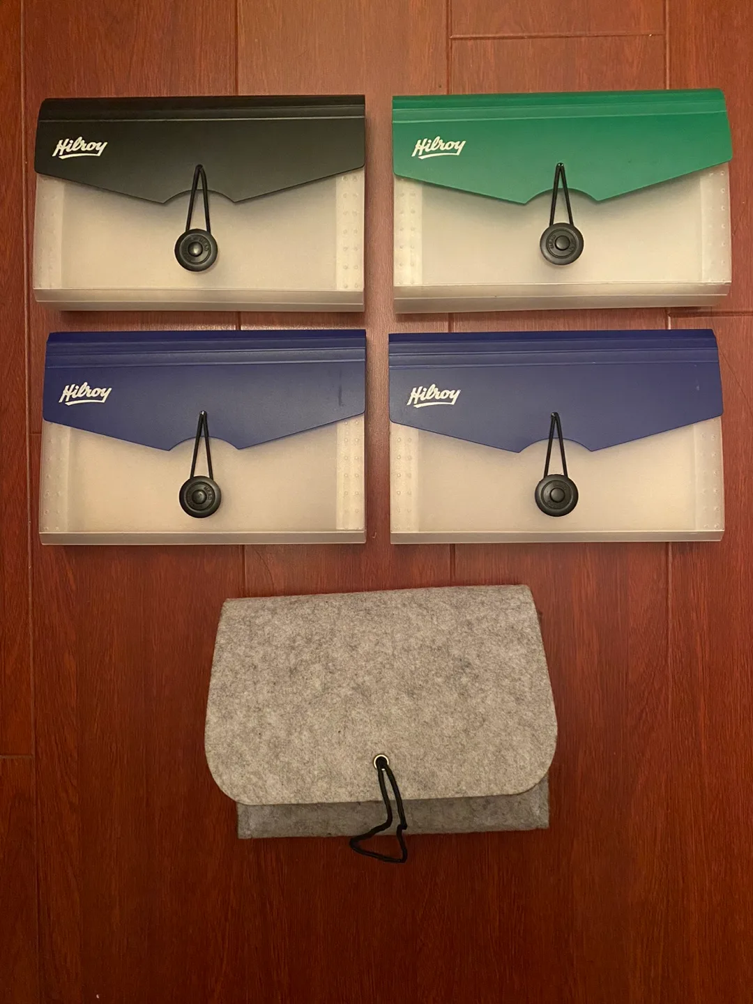 5 Hilroy Expanding File Portfolio,phone holder image indicator(10)