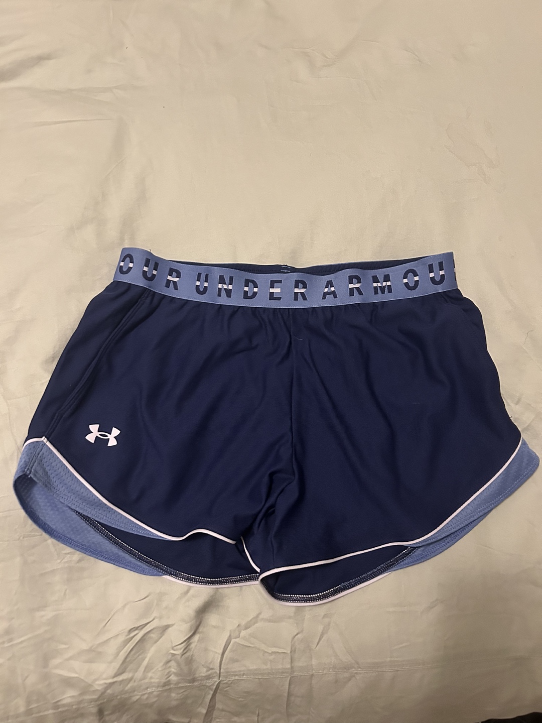 Under Armour Women's Loose Fit Shorts Size Small