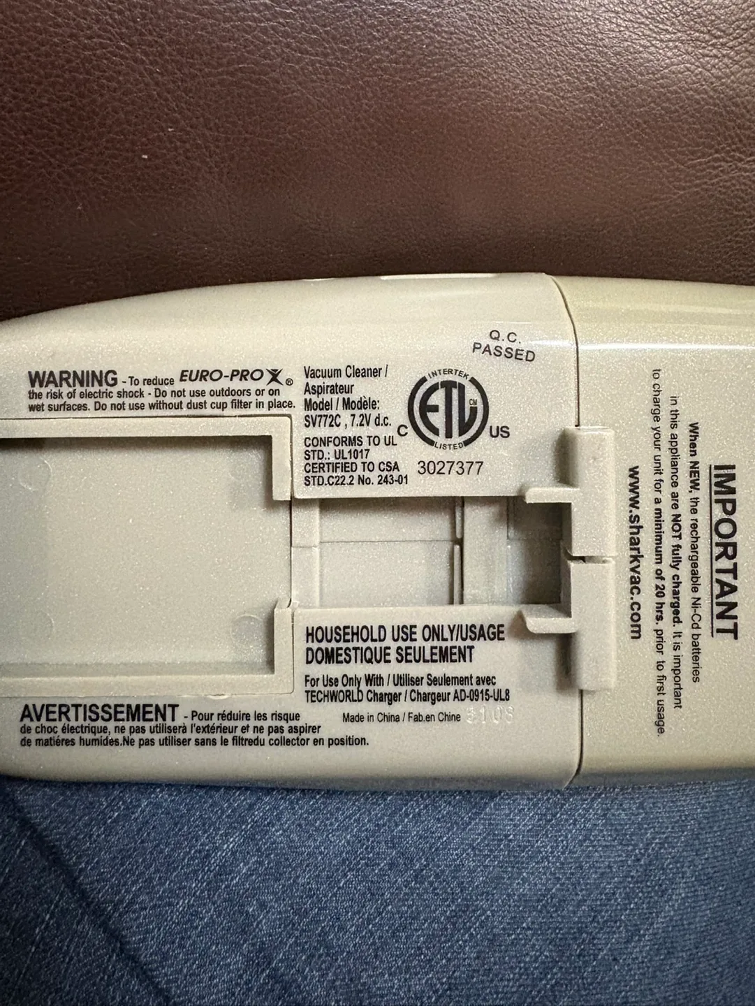 Shark Handheld Vacuum Cleaner with charger image indicator(3)