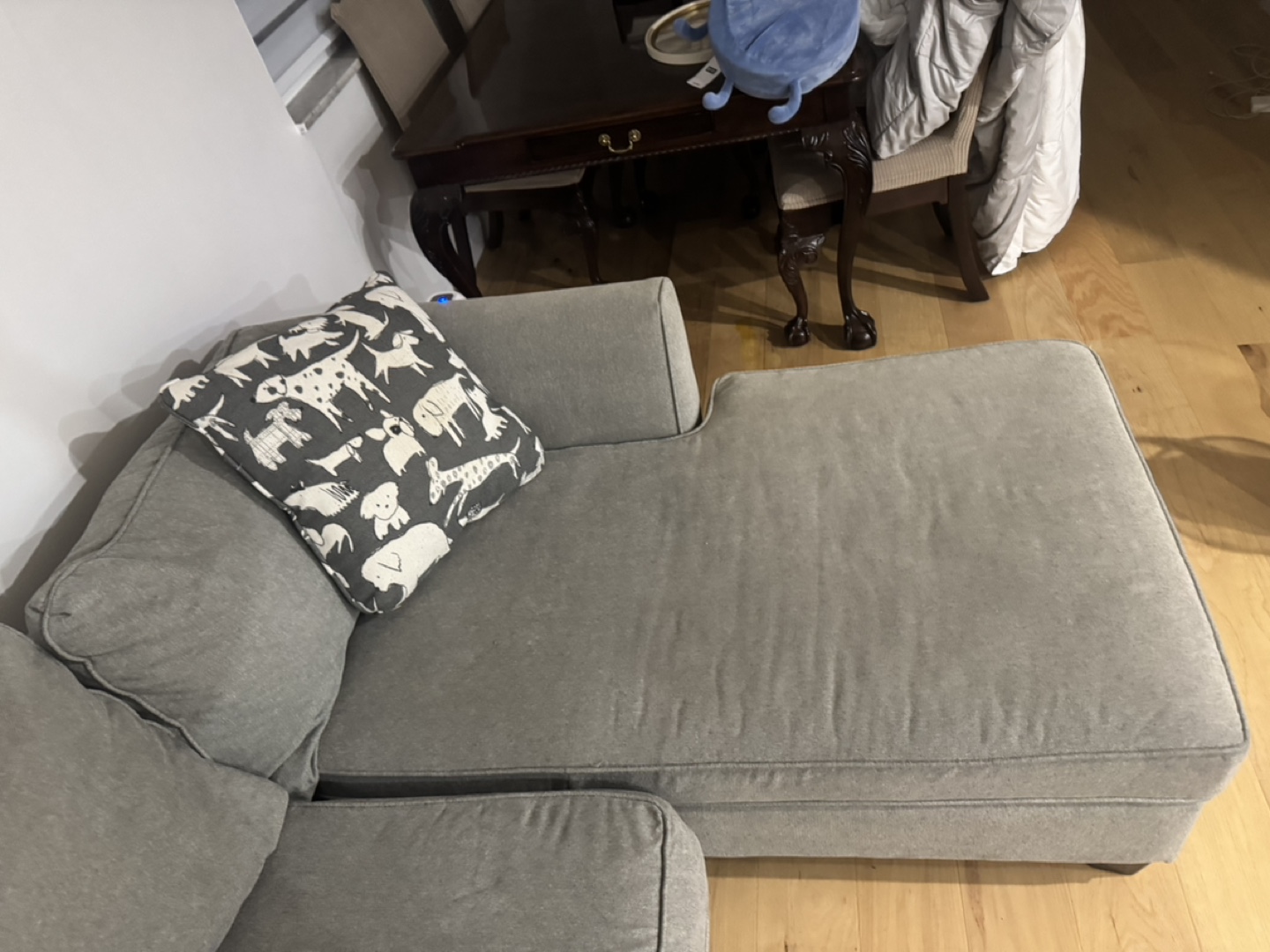 Daine Gray Sectional Sofa - photo 3