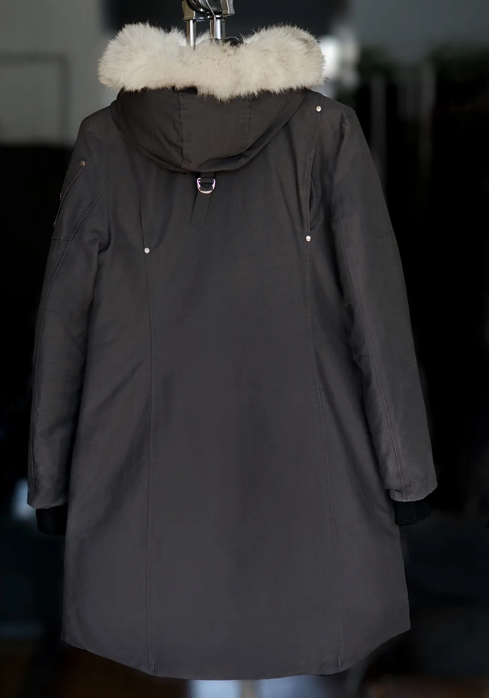 Moose Knuckles Parka size L image indicator(5)