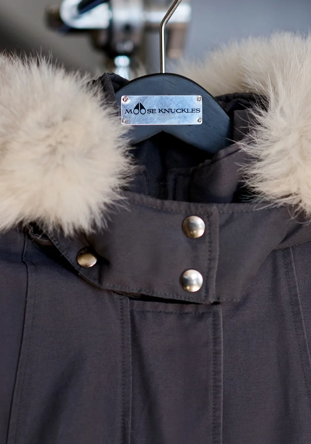 Moose Knuckles Parka size L image indicator(4)