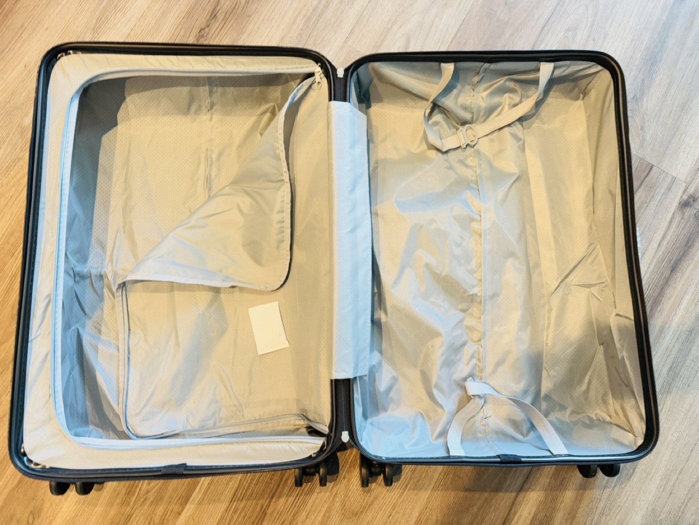 Large Black Suitcase with TSA Lock - photo 5