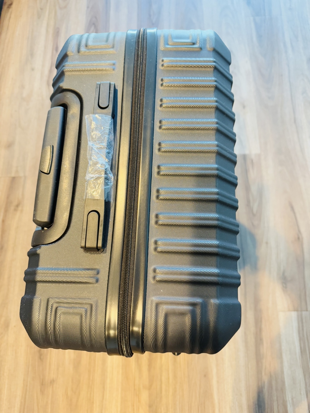 Large Black Suitcase with TSA Lock - photo 2