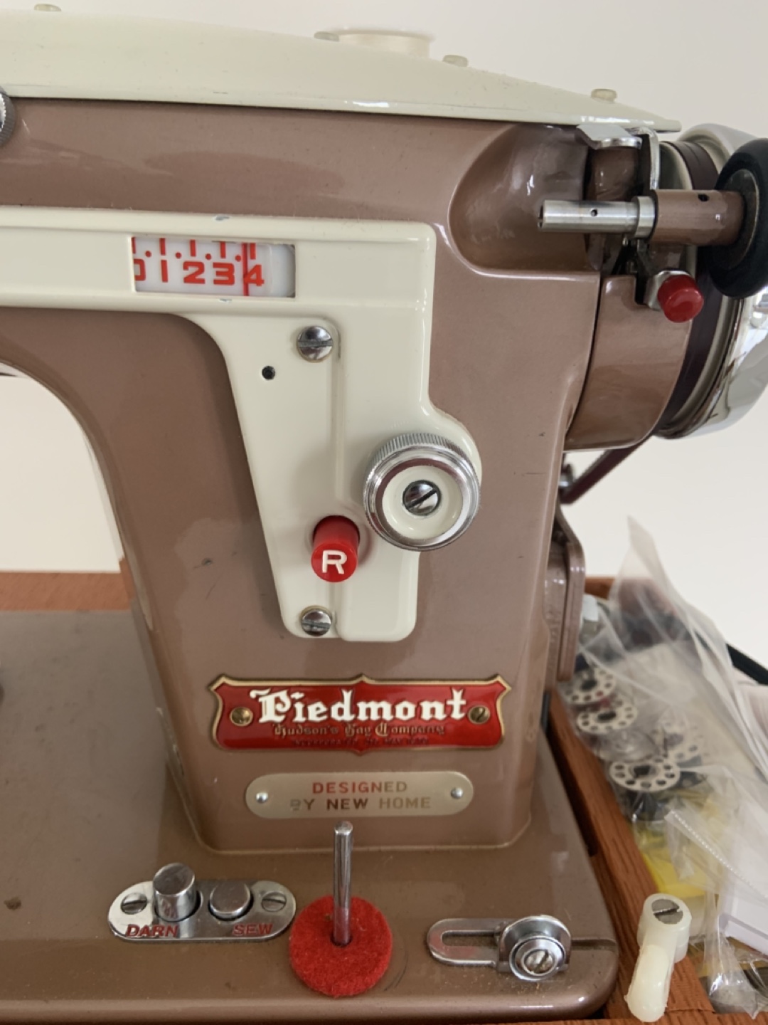 Vintage Piedmont Sewing Machine - photo 2