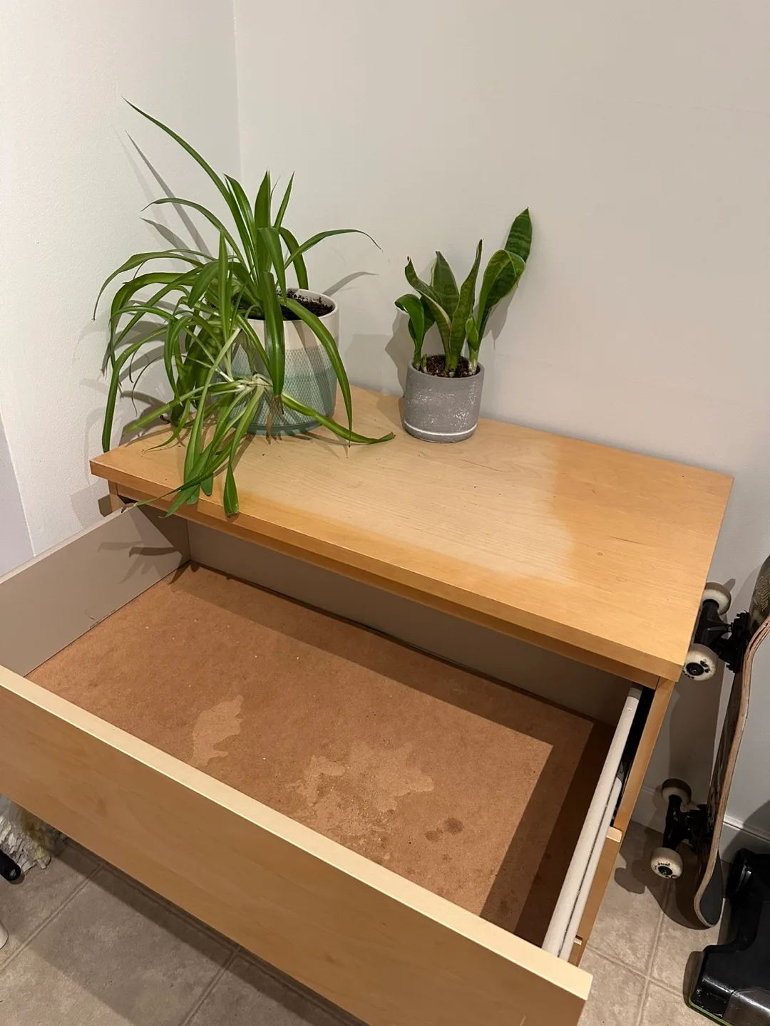 IKEA MALM 3-Drawer Chest image indicator(2)