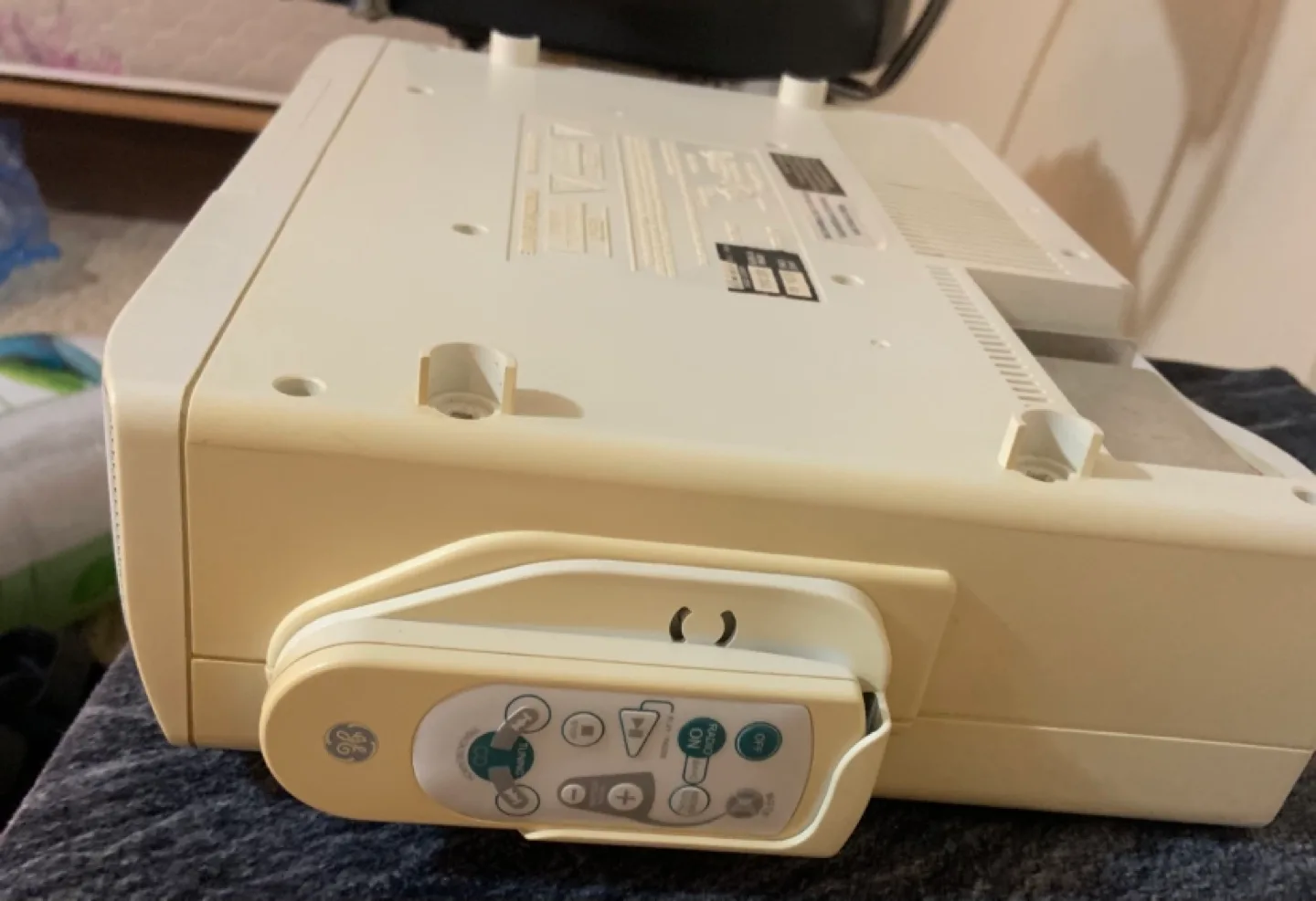 Vintage GE Spacemaker CD Player & Radio image indicator(3)