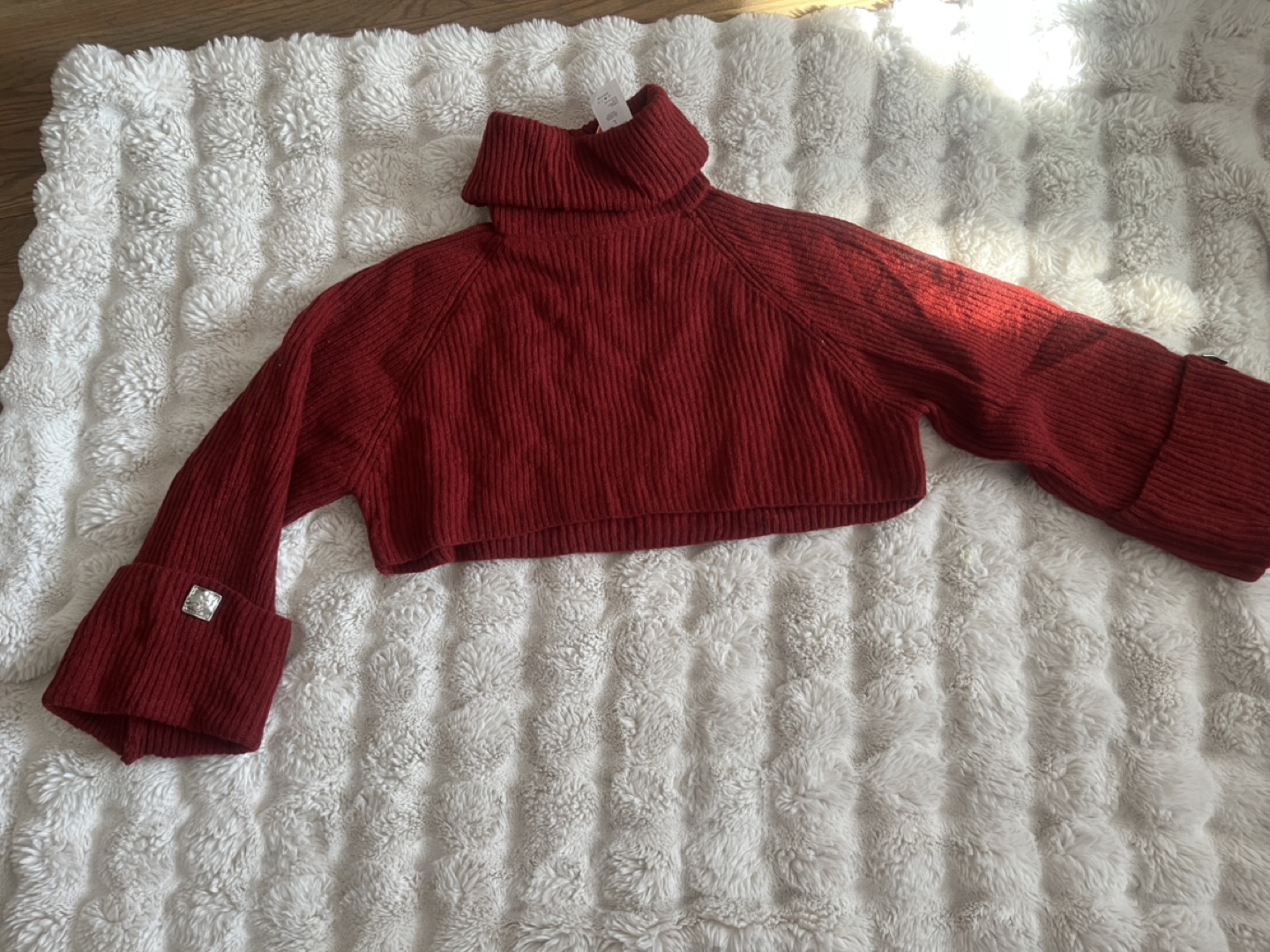 Red Cropped Turtleneck Sweater - photo 4