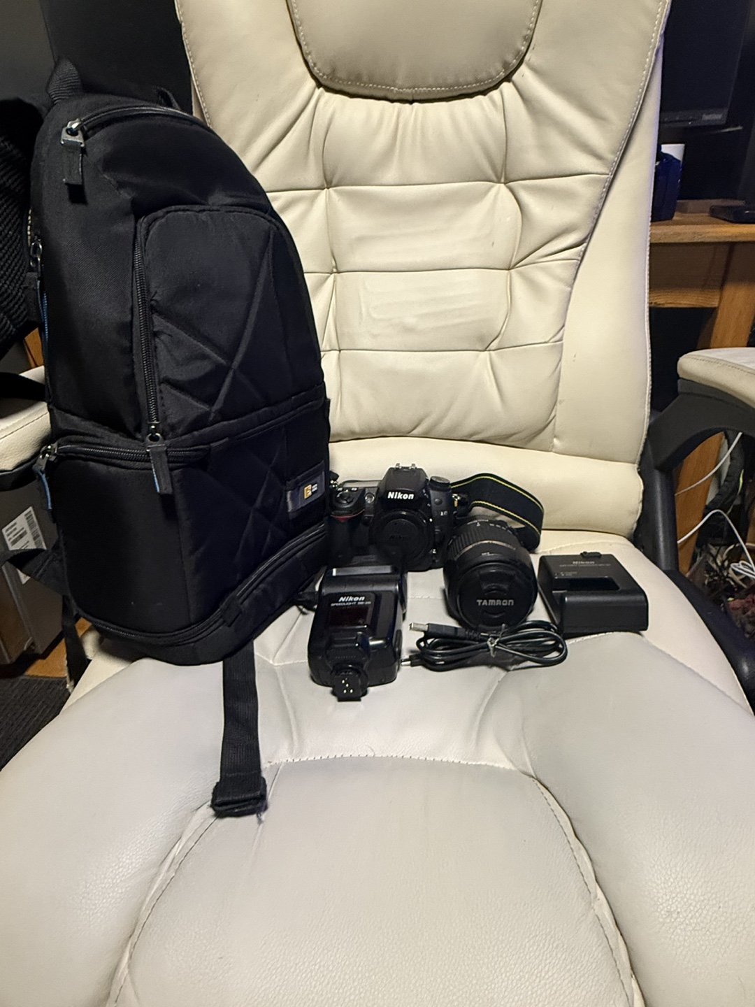 Nikon D7000 DSLR Camera Kit with Tamron Lens & Accessories