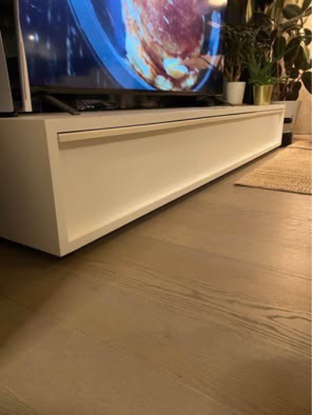 Modern White TV Stand/Console