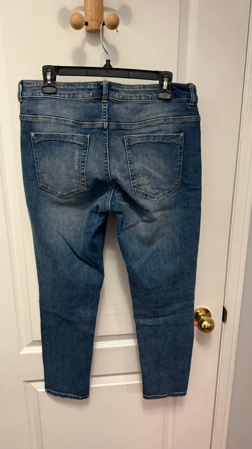 Zara Distressed Denim Jeans image indicator(3)