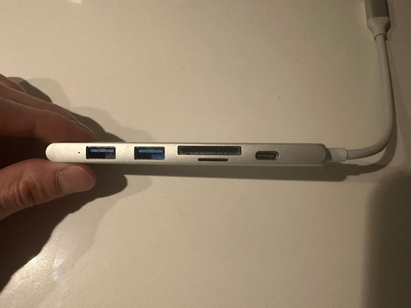 First Champion USB-C Hub - Multiport Adapter image indicator(2)