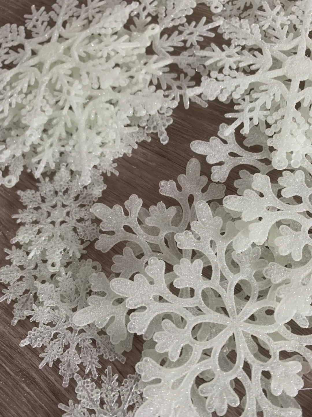 36pcs Glitter Snowflake Christmas Ornaments- Glow in the Dark image indicator(6)
