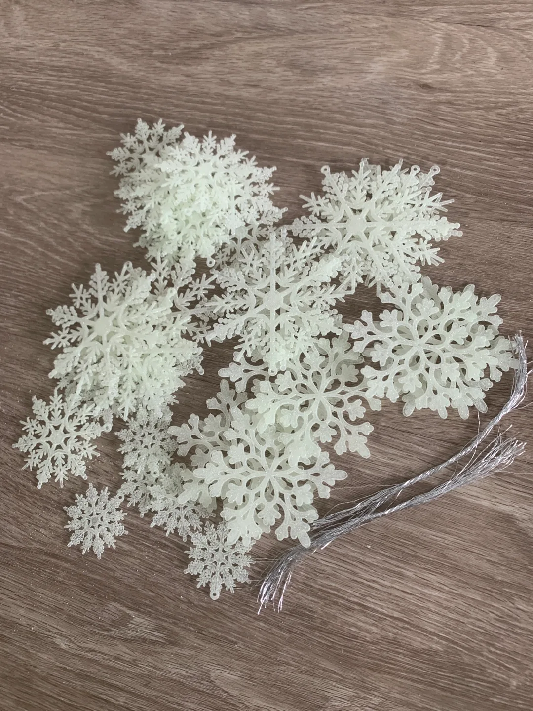 36pcs Glitter Snowflake Christmas Ornaments- Glow in the Dark image indicator(5)