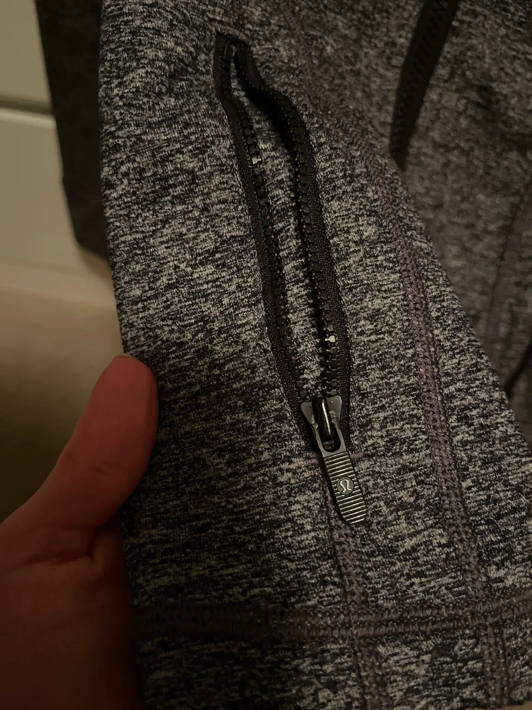 Lululemon Define Full-Zip Jacket - Size 4 image indicator(5)