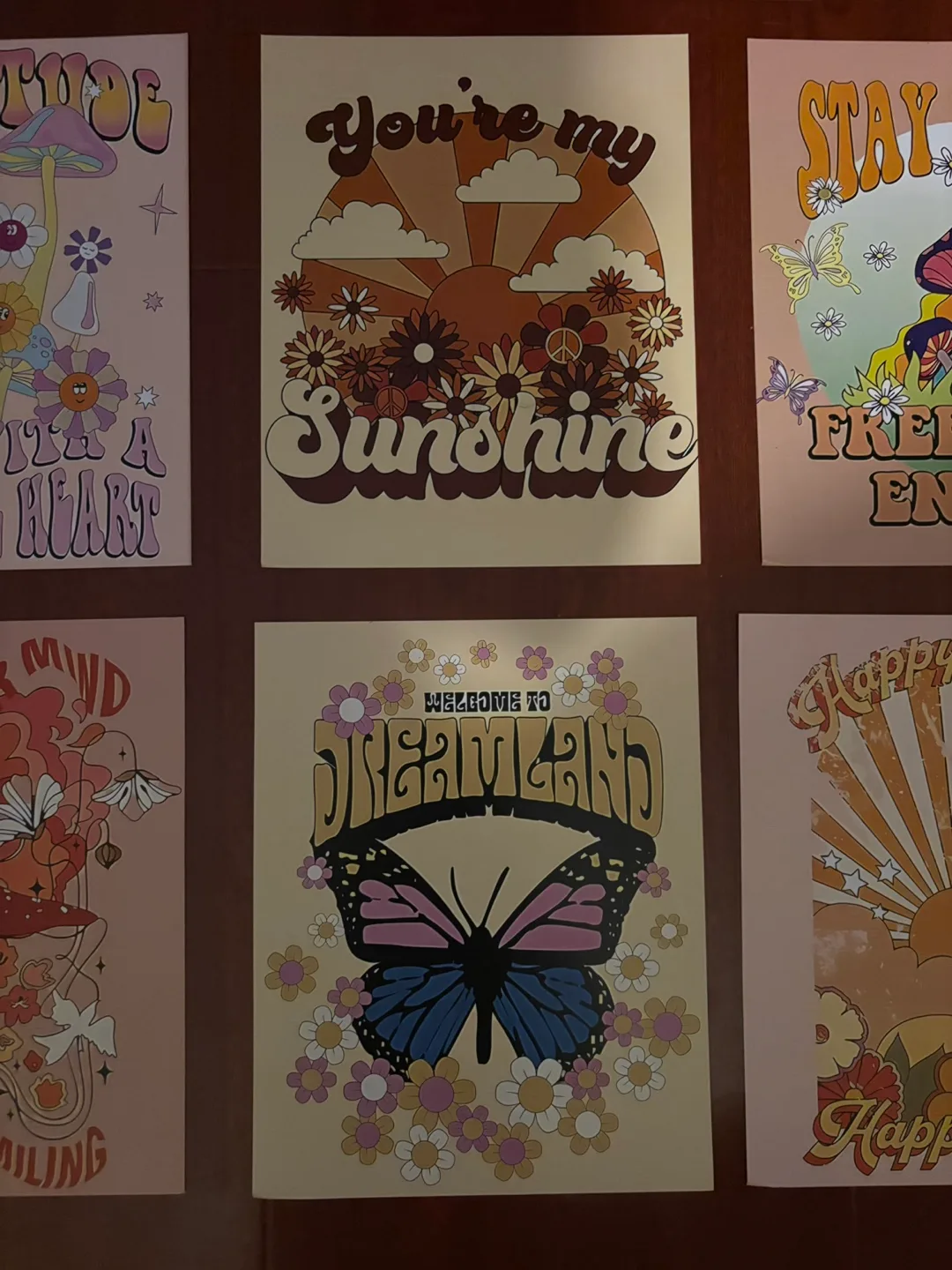 Six groovy 70s-style prints image indicator(3)