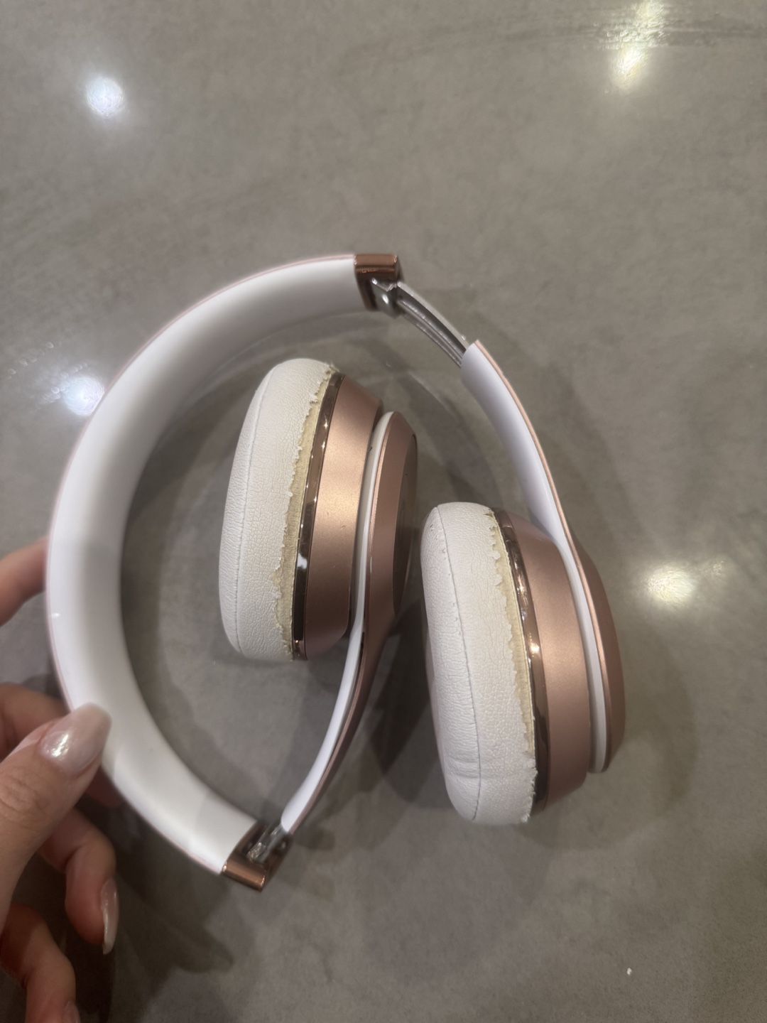 Beats by Dre Headphones (Rose Gold) - photo 2