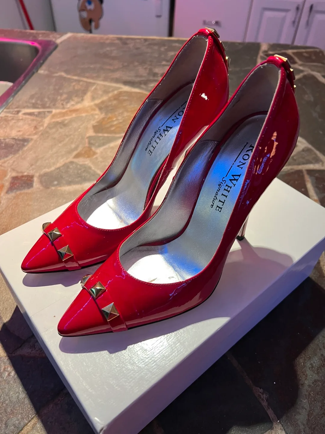 Ron White Signature Billie Lipstick Pumps (Women’s 7.5)(LNIB) image indicator(3)