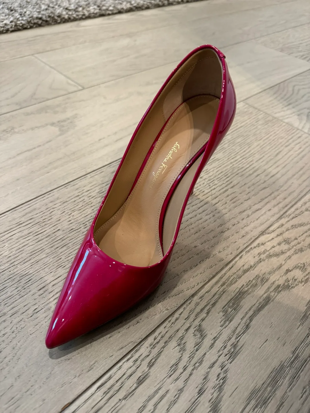 Salvatore Ferragamo fuchsia patent leather pumps image indicator(6)