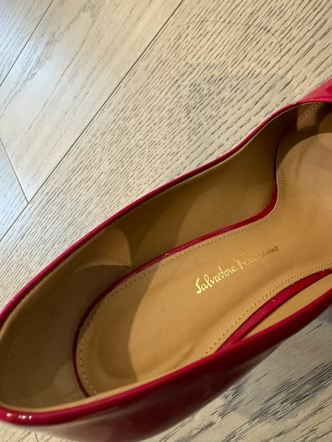 Salvatore Ferragamo fuchsia patent leather pumps image indicator(3)