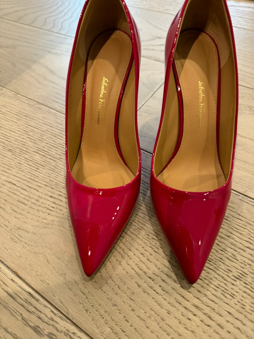 Salvatore Ferragamo fuchsia patent leather pumps image indicator(5)