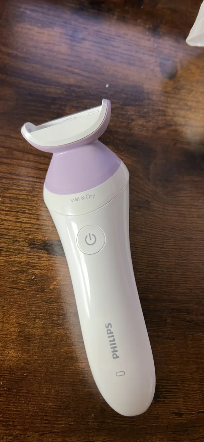 Philips Lady Shaver 6000 Wet & Dry Electric Razor image indicator(3)