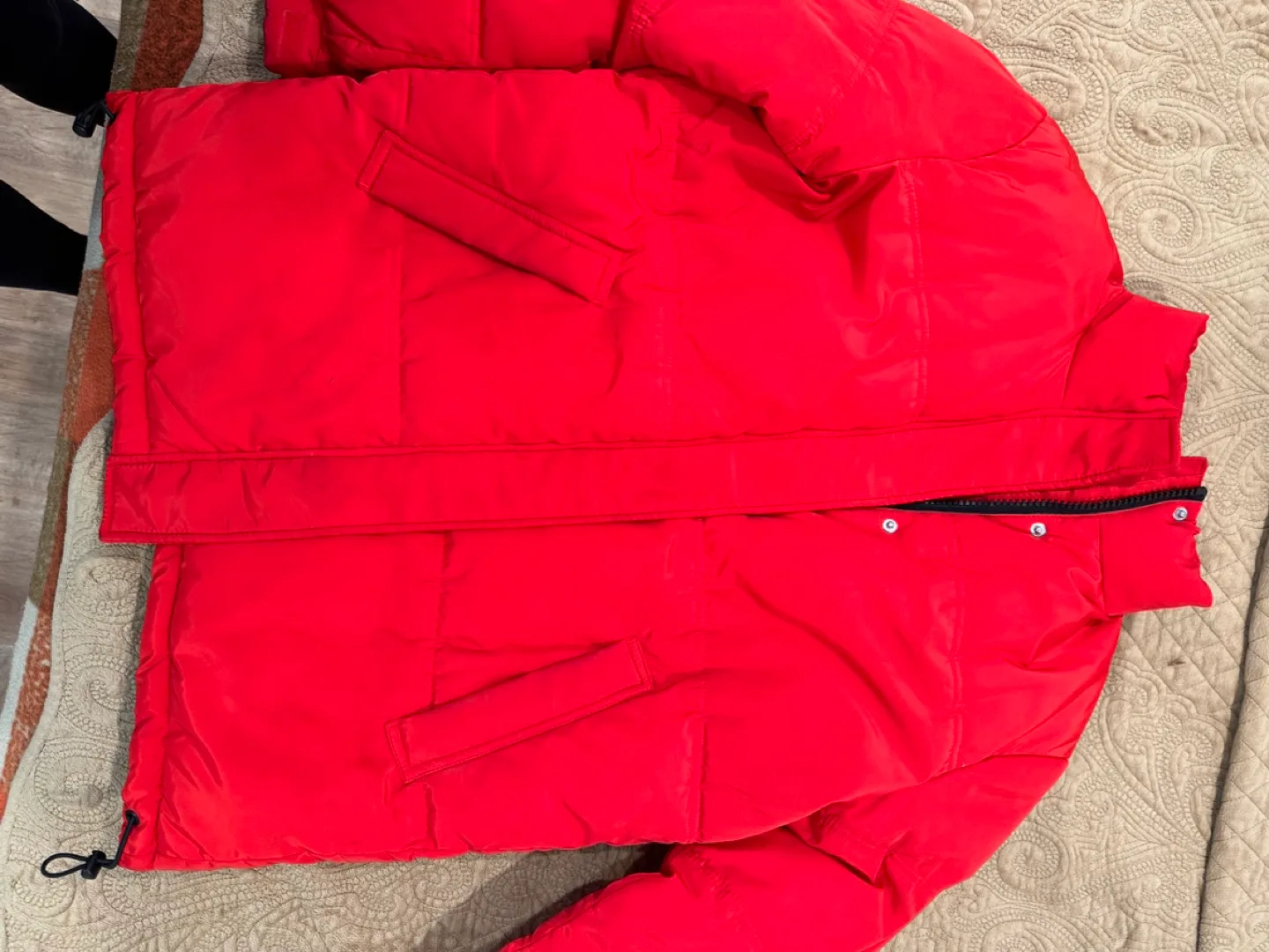 Women's Red Puffer Jacket - Size XS image indicator(4)
