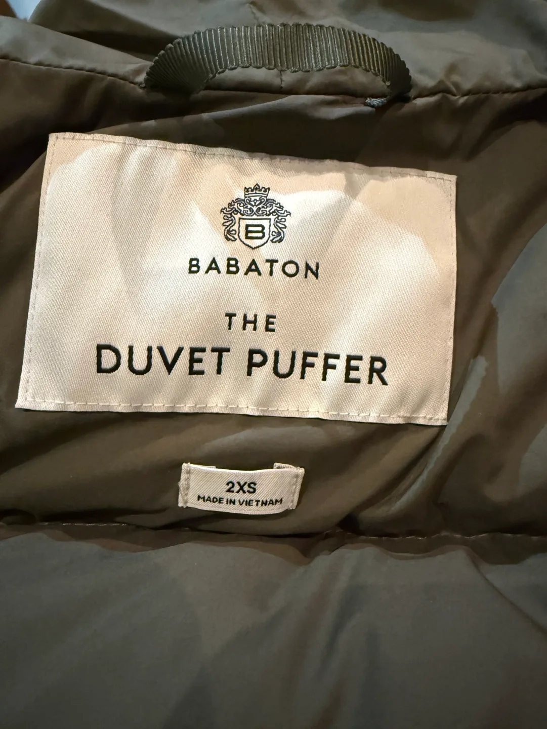 Aritzia Babaton Long Puffer Jacket - Olive Green image indicator(7)